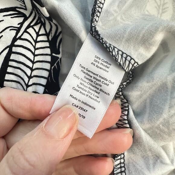 Talbots Jersey Maxi Skirt Silhouette Ferns Tropical Floral Black Stretch Small S - Picture 6 of 8